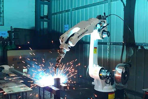 การเชื่อมชิ้นส่วนโครงสร้างเหล็กโดย Fulzh Robot Arm 2次观看2022年7月26日